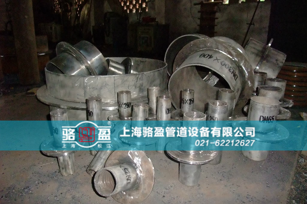 運(yùn)城市垣曲縣不銹鋼<a href=http://www.www.hughf.com.cn target=_blank class=infotextkey>防水套管</a>的多種規(guī)格對(duì)比